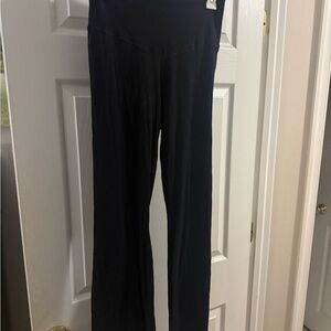 Offline Black High-Waisted Leggings- Flaire